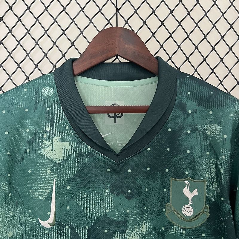 Tottenham Hotspur 2024-2025 second away image 3