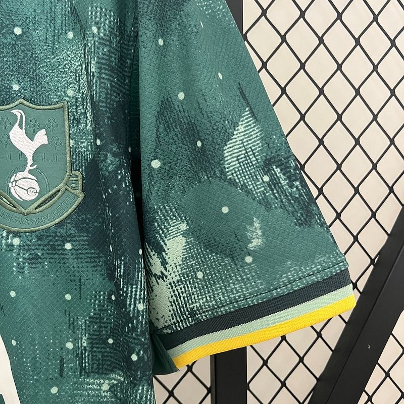 Tottenham Hotspur 2024-2025 second away image 6