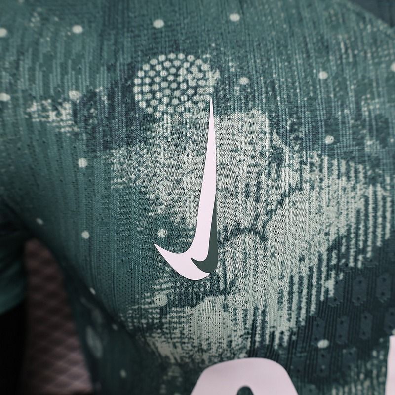 Tottenham Hotspur 2024-2025 second away player image 4