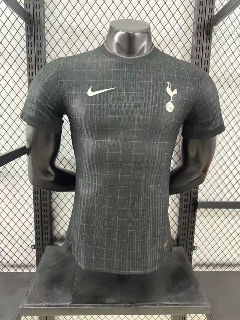 Tottenham Hotspur 2025-2026 away player