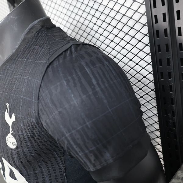 Tottenham Hotspur 2025-2026 third away player image 6