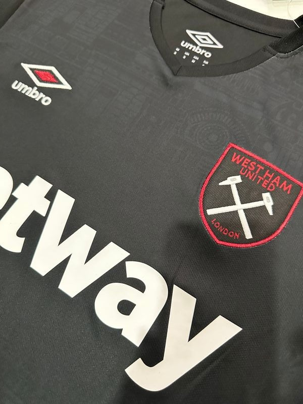 West Ham United 2024-2025 away image 3