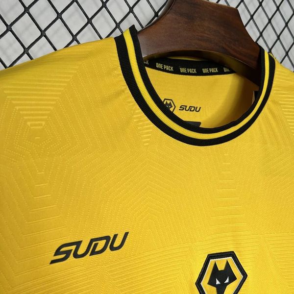 Wolverhampton Wanderers 2024-2025 home image 4
