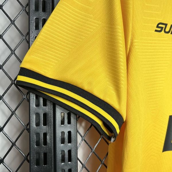 Wolverhampton Wanderers 2024-2025 home image 6